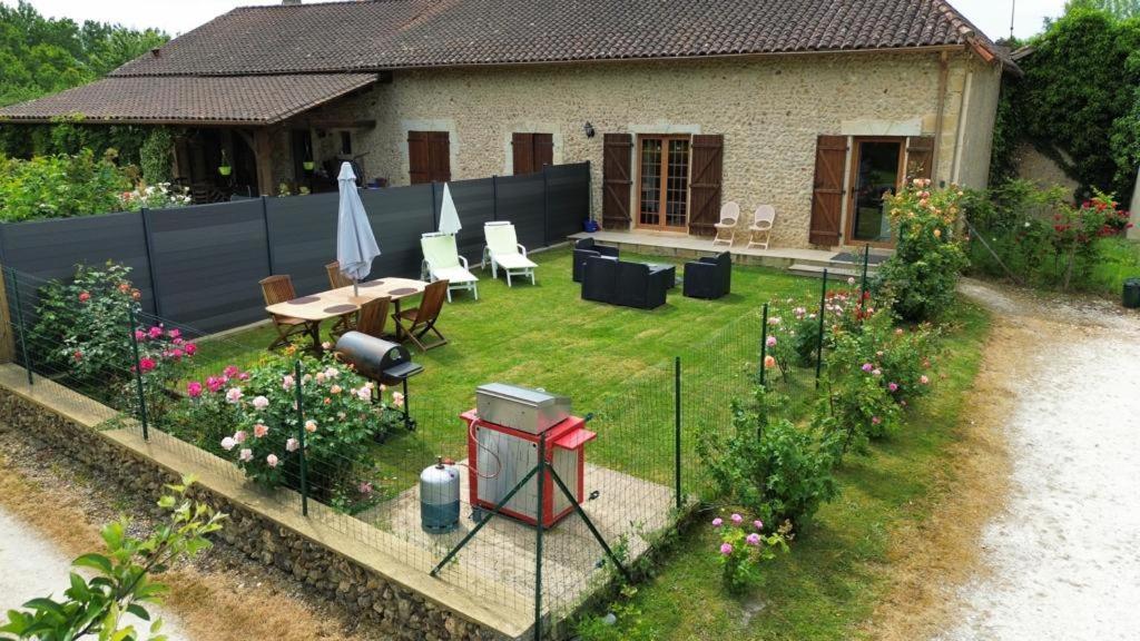 Chez Lucia A 15Min De Perigueux A 6Km Autoroute A89 Apartment Eglise-Neuve-de-Vergt ภายนอก รูปภาพ