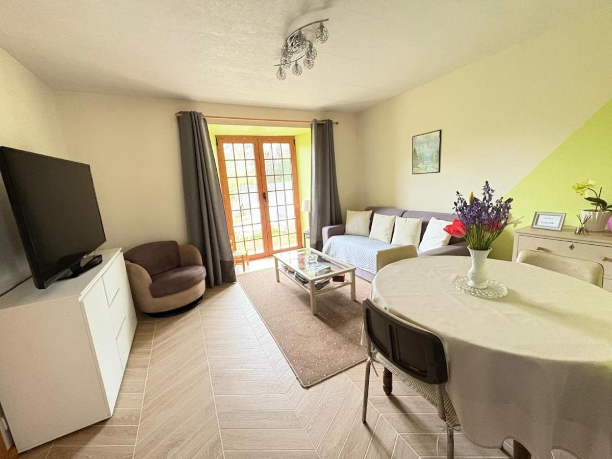 Chez Lucia A 15Min De Perigueux A 6Km Autoroute A89 Apartment Eglise-Neuve-de-Vergt ภายนอก รูปภาพ