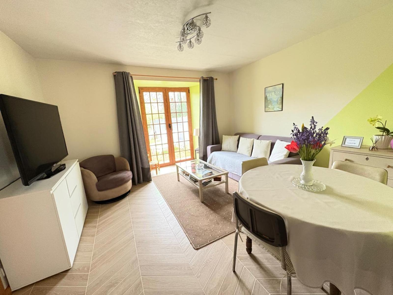 Chez Lucia A 15Min De Perigueux A 6Km Autoroute A89 Apartment Eglise-Neuve-de-Vergt ภายนอก รูปภาพ