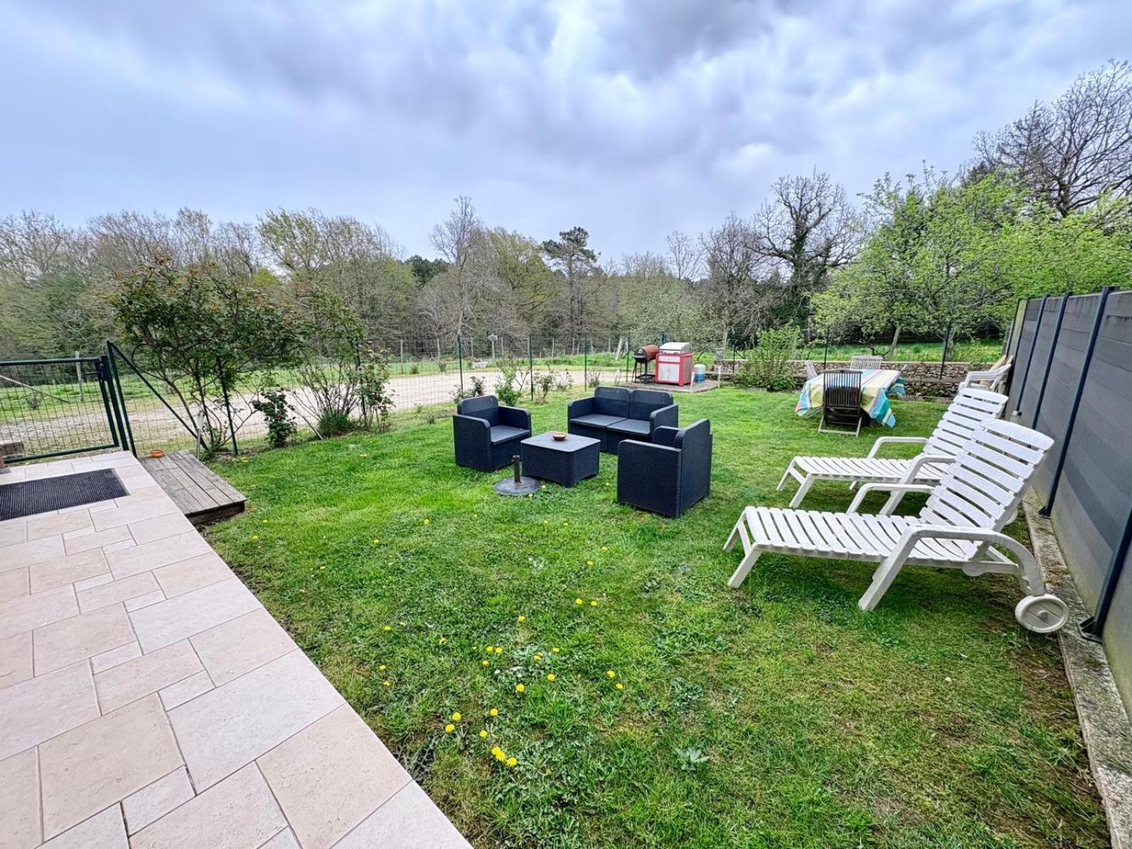 Chez Lucia A 15Min De Perigueux A 6Km Autoroute A89 Apartment Eglise-Neuve-de-Vergt ภายนอก รูปภาพ